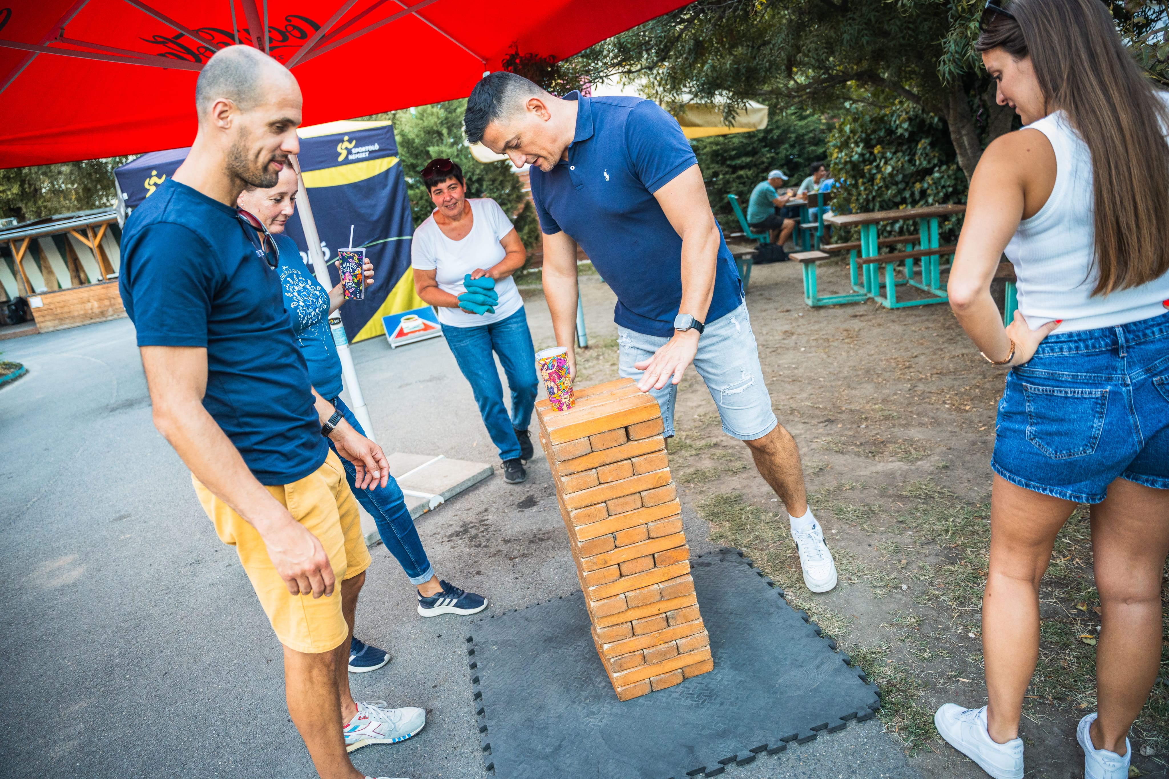Garden csapatépítő lányok